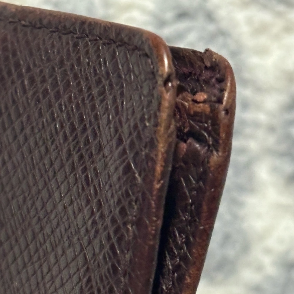 Louis Vuitton men's bifold taiga dark brown leather wallet - Picture 10 of 16